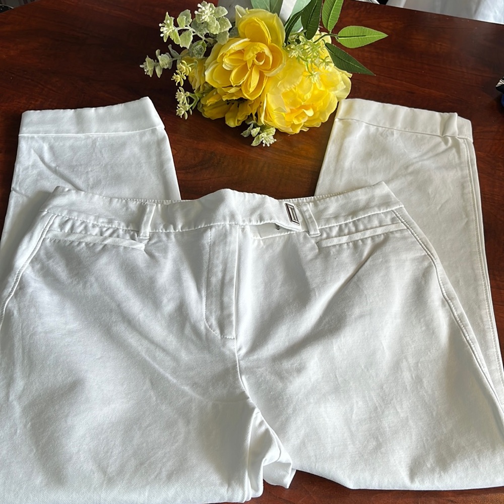 White House Black Market The Slim White Crop Slacks